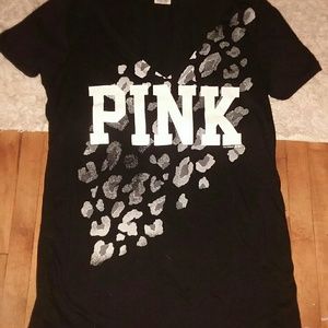 LEAPORD PINK V-NECK T-SHIRT